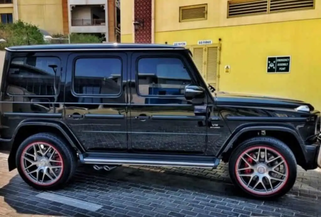 top luxury cars to rent in dubai - mercedes benz amg g63